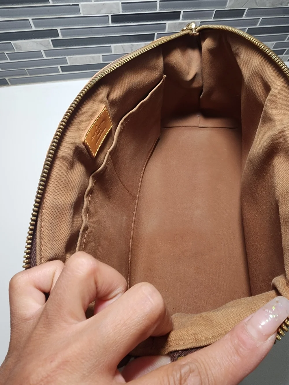 LOUIS VUITTON BROWN MONOGRAM TIVOLI PM HANDBAG - Picture 10 of 13